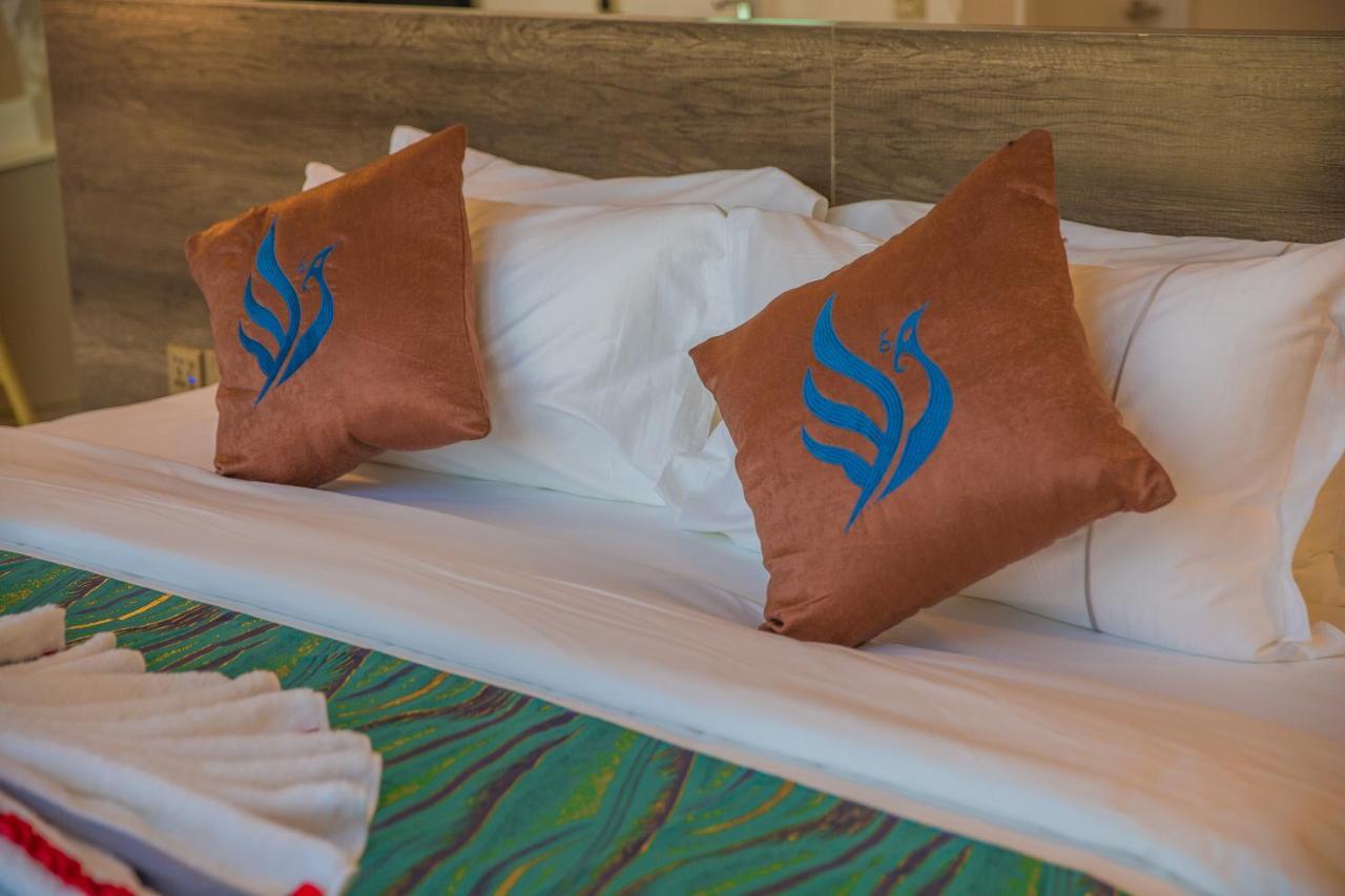 Wooden Maple Hotel Phnom Penh Zewnętrze zdjęcie