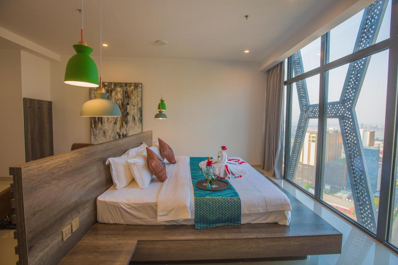 Wooden Maple Hotel Phnom Penh Zewnętrze zdjęcie