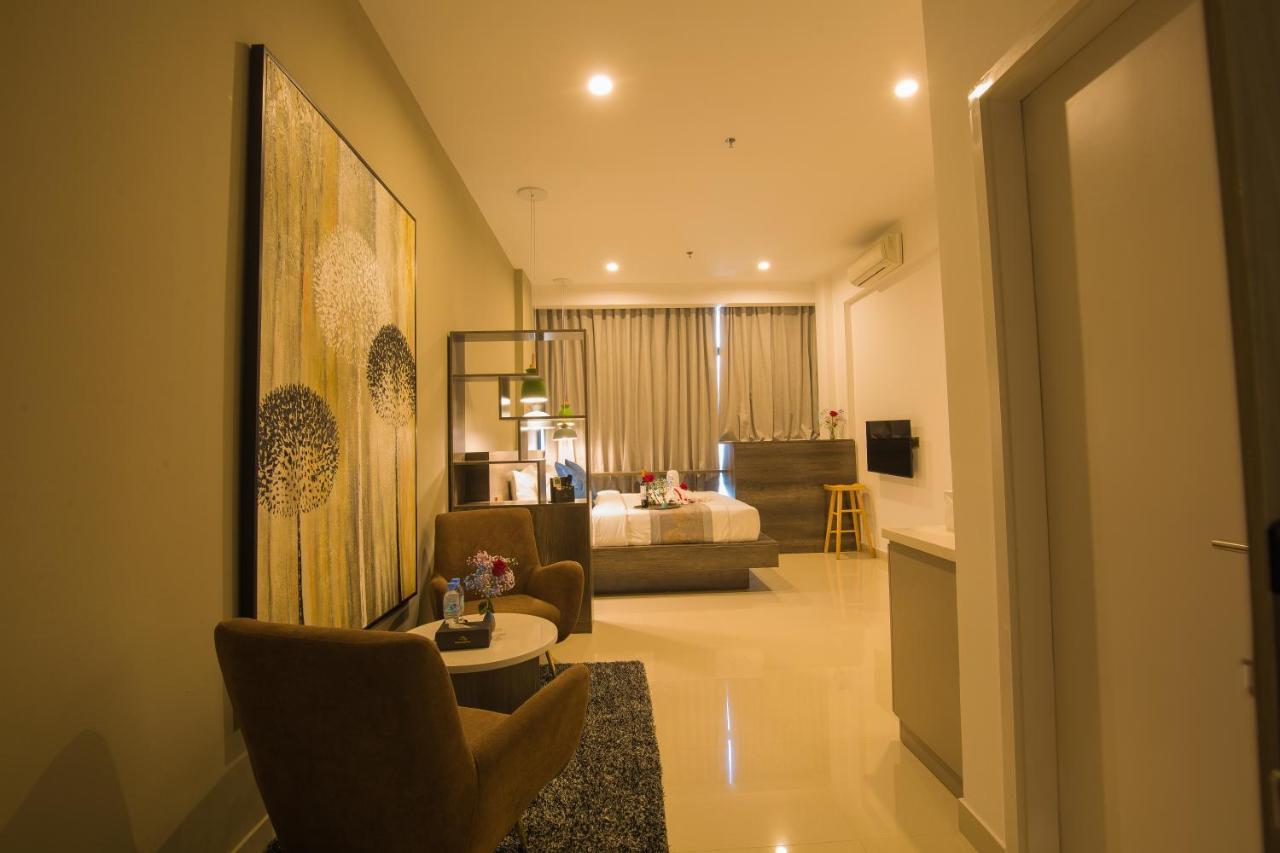 Wooden Maple Hotel Phnom Penh Zewnętrze zdjęcie