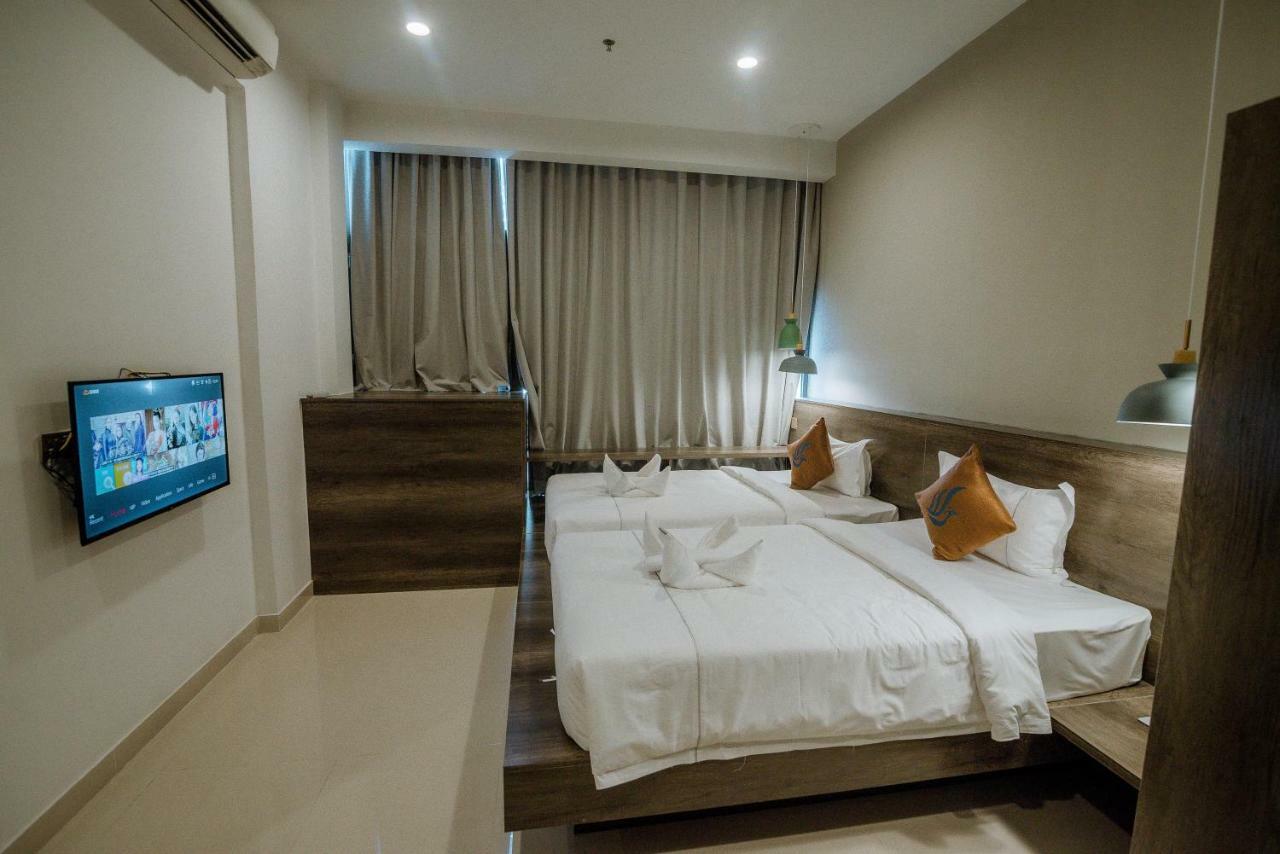 Wooden Maple Hotel Phnom Penh Zewnętrze zdjęcie