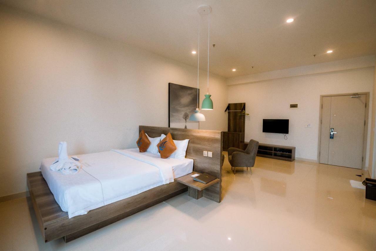 Wooden Maple Hotel Phnom Penh Zewnętrze zdjęcie