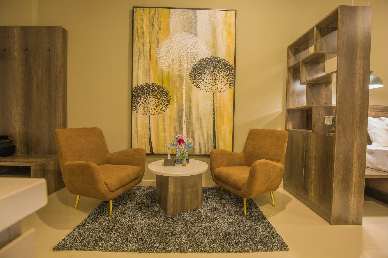 Wooden Maple Hotel Phnom Penh Zewnętrze zdjęcie